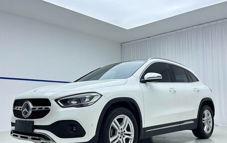 Mercedes-Benz GLA, 2022 год, 2 250 000 рублей, 1 фотография