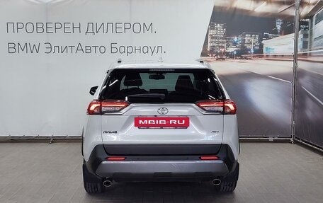 Toyota RAV4, 2022 год, 3 440 000 рублей, 12 фотография