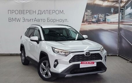 Toyota RAV4, 2022 год, 3 440 000 рублей, 13 фотография