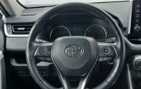 Toyota RAV4, 2022 год, 3 440 000 рублей, 26 фотография
