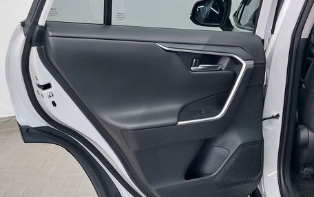 Toyota RAV4, 2022 год, 3 440 000 рублей, 29 фотография