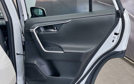 Toyota RAV4, 2022 год, 3 440 000 рублей, 32 фотография