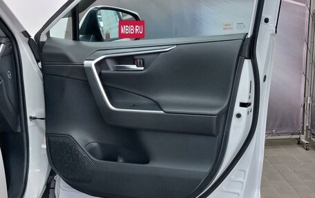Toyota RAV4, 2022 год, 3 440 000 рублей, 33 фотография