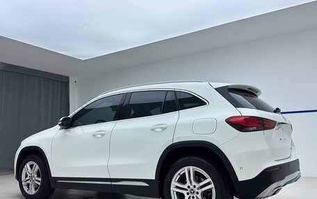 Mercedes-Benz GLA, 2022 год, 2 250 000 рублей, 4 фотография