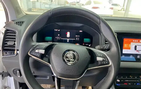 Skoda Karoq I, 2022 год, 1 559 000 рублей, 7 фотография