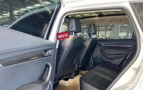 Skoda Karoq I, 2022 год, 1 559 000 рублей, 12 фотография