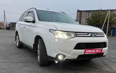 Mitsubishi Outlander III рестайлинг 3, 2013 год, 1 290 000 рублей, 1 фотография