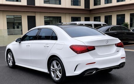 Mercedes-Benz A-Класс, 2023 год, 1 990 002 рублей, 6 фотография