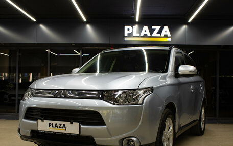 Mitsubishi Outlander III рестайлинг 3, 2012 год, 1 550 000 рублей, 5 фотография
