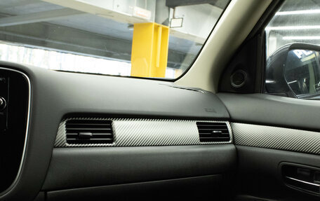 Mitsubishi Outlander III рестайлинг 3, 2012 год, 1 550 000 рублей, 8 фотография