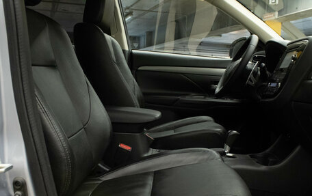 Mitsubishi Outlander III рестайлинг 3, 2012 год, 1 550 000 рублей, 11 фотография