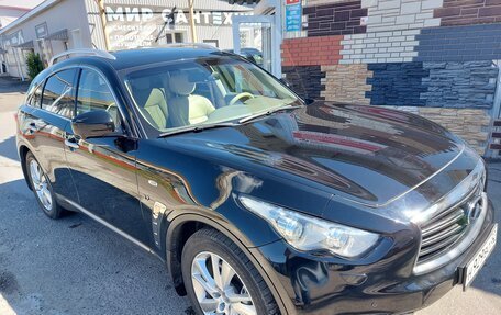 Infiniti QX70, 2015 год, 2 900 000 рублей, 9 фотография