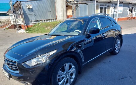 Infiniti QX70, 2015 год, 2 900 000 рублей, 8 фотография