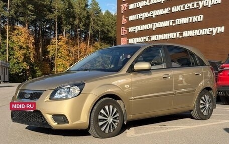 KIA Rio II, 2010 год, 550 000 рублей, 2 фотография