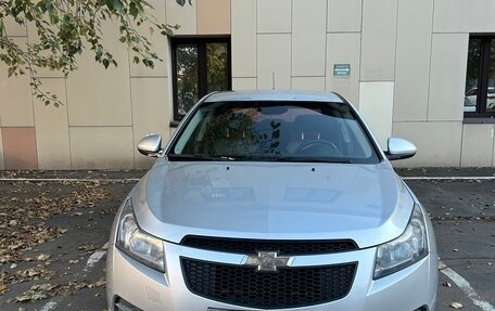 Chevrolet Cruze II, 2011 год, 580 000 рублей, 3 фотография
