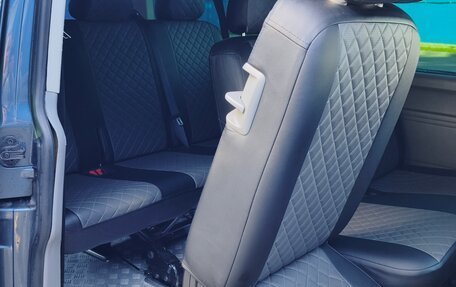 Volkswagen Caravelle T5, 2008 год, 1 000 000 рублей, 6 фотография