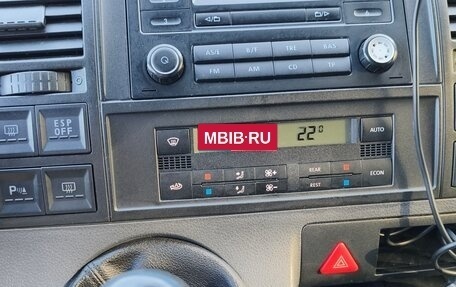 Volkswagen Caravelle T5, 2008 год, 1 000 000 рублей, 9 фотография