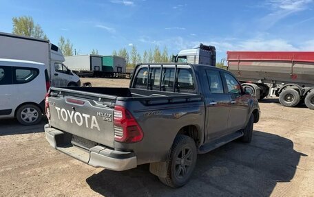 Toyota Hilux VIII, 2022 год, 4 700 000 рублей, 5 фотография