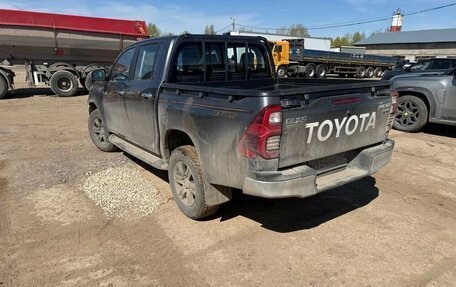 Toyota Hilux VIII, 2022 год, 4 700 000 рублей, 8 фотография