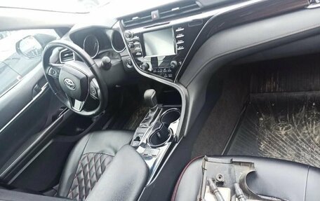 Toyota Camry, 2020 год, 2 400 000 рублей, 12 фотография