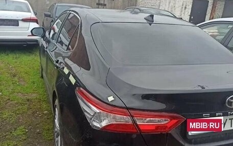 Toyota Camry, 2020 год, 2 400 000 рублей, 9 фотография