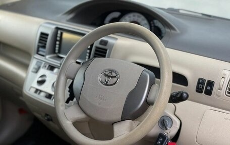 Toyota Raum II, 2007 год, 650 000 рублей, 15 фотография