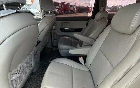 KIA Carnival III, 2018 год, 2 900 000 рублей, 9 фотография