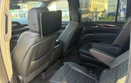 Cadillac Escalade V, 2023 год, 15 200 000 рублей, 13 фотография
