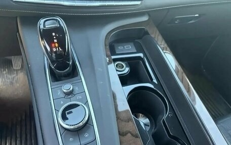 Cadillac Escalade V, 2023 год, 15 200 000 рублей, 21 фотография