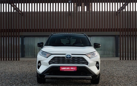 Toyota RAV4, 2021 год, 3 150 000 рублей, 4 фотография