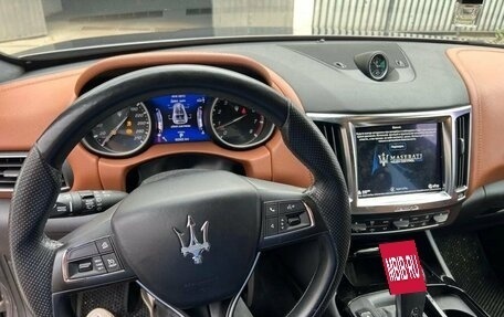 Maserati Levante I, 2019 год, 5 890 000 рублей, 12 фотография