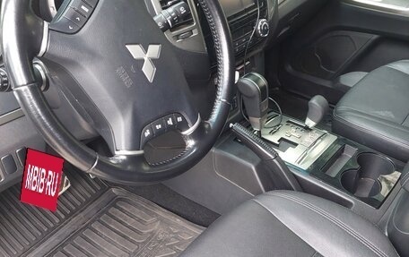Mitsubishi Pajero IV, 2019 год, 3 700 000 рублей, 10 фотография