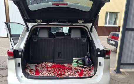 Toyota Highlander, 2021 год, 3 900 000 рублей, 11 фотография