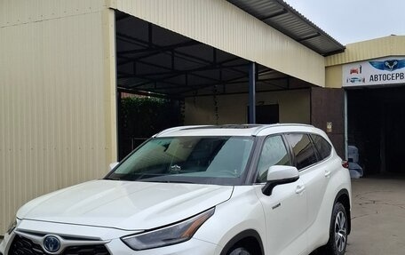Toyota Highlander, 2021 год, 3 900 000 рублей, 3 фотография