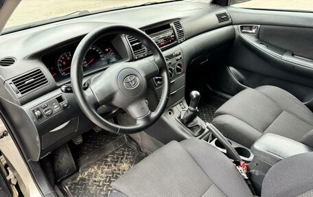 Toyota Corolla, 2004 год, 570 000 рублей, 12 фотография