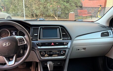 Hyundai Sonata VII, 2019 год, 1 700 000 рублей, 13 фотография