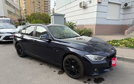BMW 3 серия, 2015 год, 1 900 000 рублей, 3 фотография