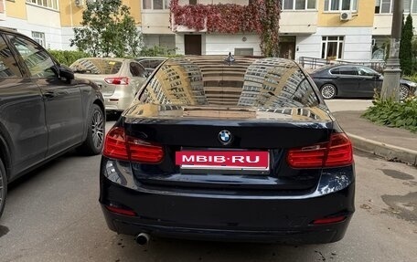 BMW 3 серия, 2015 год, 1 900 000 рублей, 13 фотография