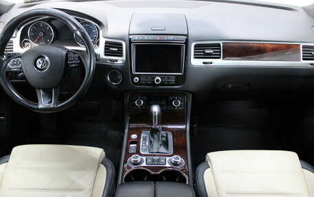 Volkswagen Touareg III, 2015 год, 3 099 000 рублей, 9 фотография