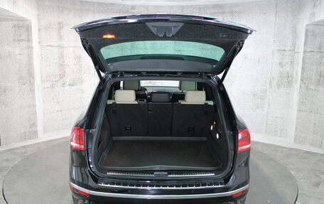 Volkswagen Touareg III, 2015 год, 3 099 000 рублей, 13 фотография