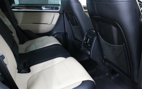Volkswagen Touareg III, 2015 год, 3 099 000 рублей, 12 фотография