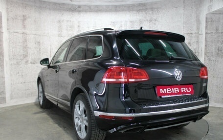 Volkswagen Touareg III, 2015 год, 3 099 000 рублей, 8 фотография