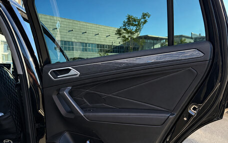Volkswagen Tiguan II, 2023 год, 2 640 000 рублей, 10 фотография