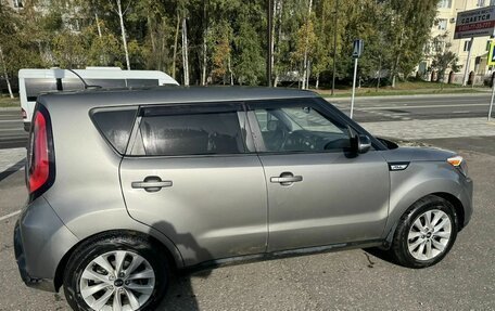 KIA Soul II рестайлинг, 2015 год, 950 000 рублей, 2 фотография