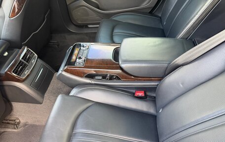 Audi A8, 2016 год, 4 800 000 рублей, 14 фотография