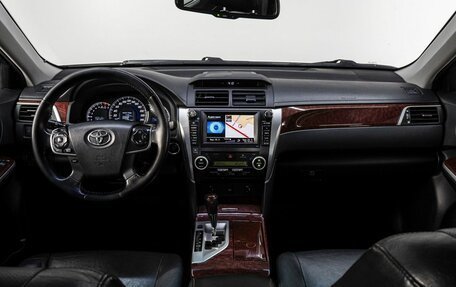 Toyota Camry, 2013 год, 1 650 000 рублей, 18 фотография