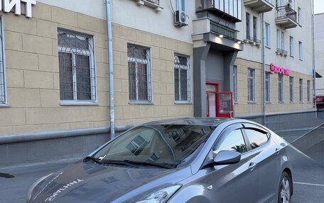 Hyundai Elantra V, 2011 год, 899 000 рублей, 1 фотография