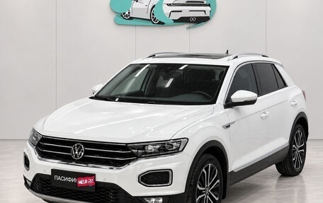 Volkswagen T-Roc I, 2022 год, 1 670 500 рублей, 1 фотография
