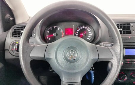 Volkswagen Polo VI (EU Market), 2011 год, 610 000 рублей, 15 фотография