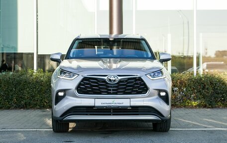 Toyota Highlander, 2025 год, 4 900 000 рублей, 3 фотография